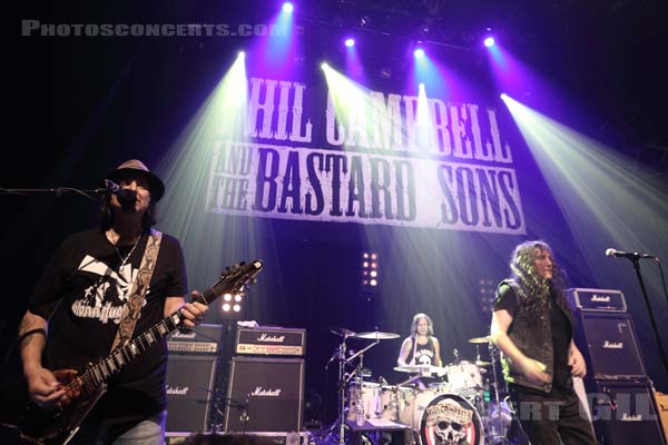 PHIL CAMPBELL AND THE BASTARD SONS - 2019-09-27 - PARIS - Cafe de la Danse - Dane Campbell - Phil Campbell - Todd Campbell - Tyla Campbell - 
